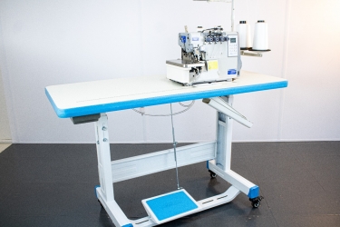 Máquina de Costura Overlock de 2 Agulhas 4 fios Direct Drive Eletrônica - SM-6800ED-4BKSM